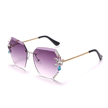 2021 Fashion Brand Design Vintage Uindfattede Rhinestone Solbriller Kvinder Mænd Retro Skære Gradient Linse solbriller Kvindelige UV400