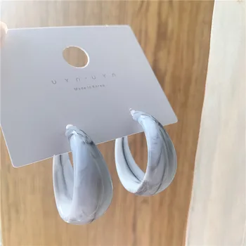 Nye Korea Farverige Geometriske C-formet Hoop Øreringe Retro Gennemsigtig Akryl Harpiks Stud Øreringe Til Kvinder Part Smykker Gaver
