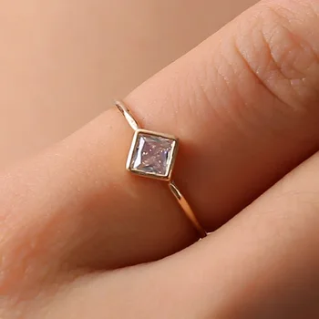 Octbyna Enkel Charms Geometriske Firkantet CZ Zircon Engagement Fine Ring For Kvinder Vielsesring Kno Finger Smykker 192641