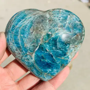 På En Naturlig Blå Apatit Hjertet Gemstone Dekoration Krystal Healing Klasse