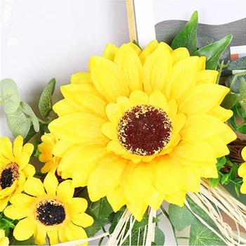 Kunstige Solsikke Sommeren Krans - Dekorative Falske Blomsterkrans Med Gul Solsikke Og Grønne Blade For Forreste Dør Jeg