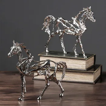 Abstract Hule Hest Skulptur Hjem Tilbehør Til Udsmykning Kreative Dyr Statue Kontor Dekoration Ornamenter Firmagaver 79343