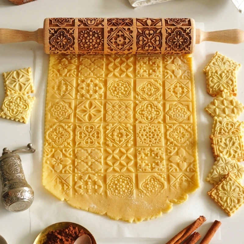 Prægede træ kagerulle med mønster til at bage cookies noodle kiks kage mønstrede træ kagerulle / Bageforme - www.2convert.dk
